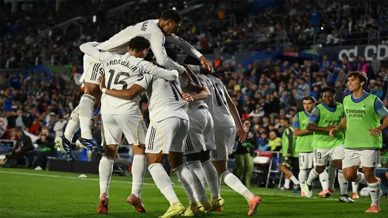 مواجهة قوية: ريال مدريد يعتمد ثلاثي هجومي أمام إشبيلية في الدوري الإسباني 2025